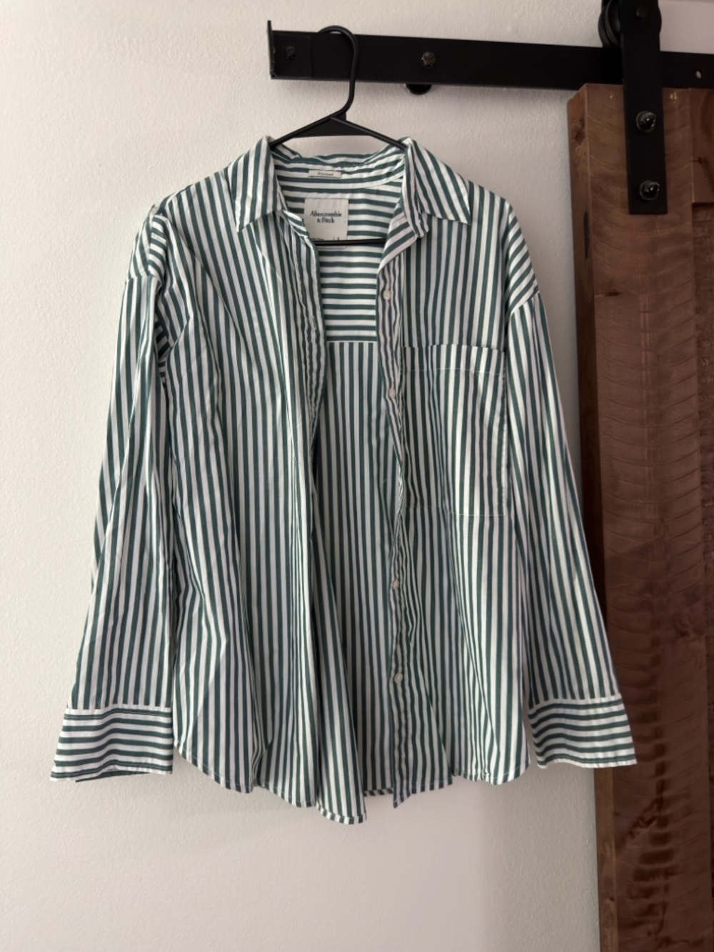 Abercrombie & Fitch Green Stripe Button-Up Shirt